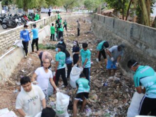 WCD Sumenep Kumpulkan 7,8 Ton Sampah dari Dua Desa: Hentikan Kebiasaan Buang ke Sungai!