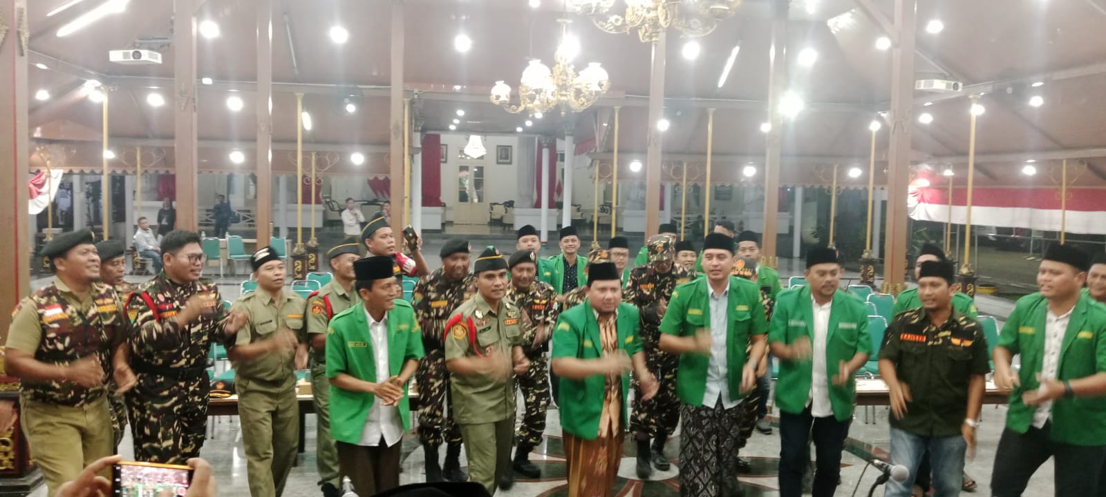 Gantikan Kakak Kandung, Bupati Lukman Hakim Didaulat Jadi Satkorcab Banser Bangkalan