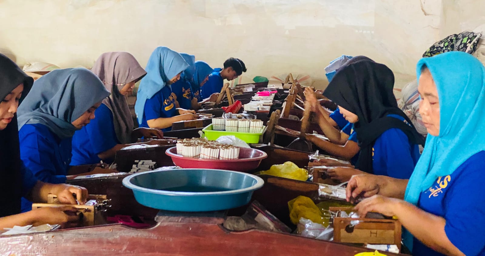 Modal Nekat Produksi Rokok Kretek, Anak Petani Asal Pamekasan Serap Ratusan Pekerja Lokal