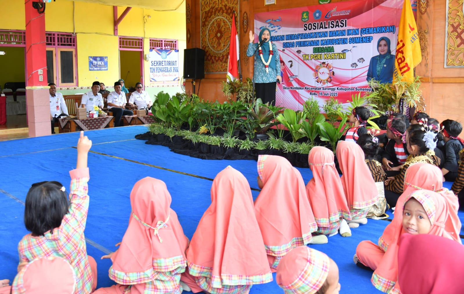 Isteri Bupati Sumenep Ingin Masyarakat Makan Ikan Tiap Hari