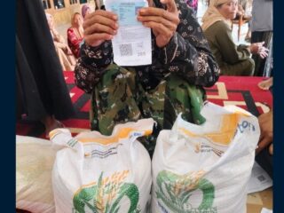 Sempat Viral Warga Protes Penyaluran Bansos Beras, Begini Tanggapan Kades Genteng