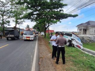 Kecelakaan Beruntun di Bangkalan, Pengendara Motor Tewas di Lokasi