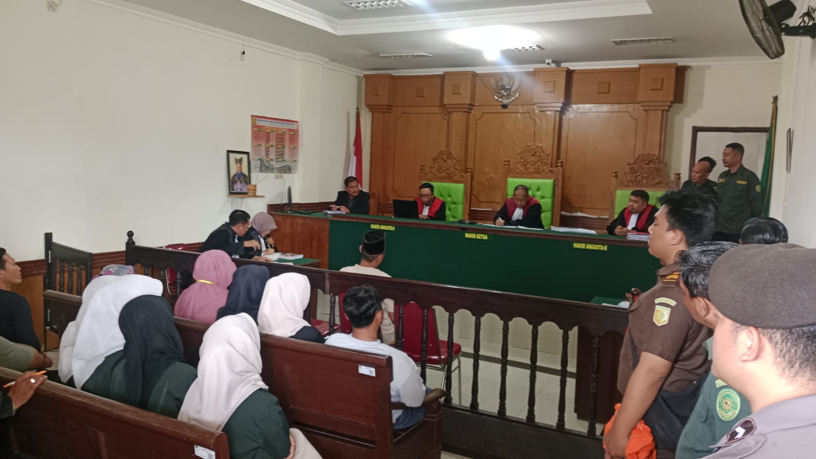 Sidang Dakwaan, Dua Terdakwa Kasus Penganiayaan di Geger Bangkalan Terancam 5 Tahun Penjara