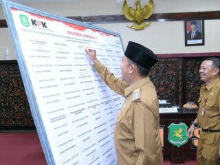 Pemkab Sumenep Teguhkan Komitmen Antikorupsi melalui Penandatanganan Pakta Integritas