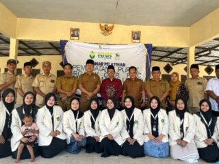KKN UA Posko 11 adakan seminar Latihan pembuatan Pupuk Organik Cair (POC) dari limbah tambak udang