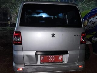Ikut Tarik Tambang dan Mati Pajak, Mobil Layanan Kesehatan Sokolelah Pamekasan Disorot