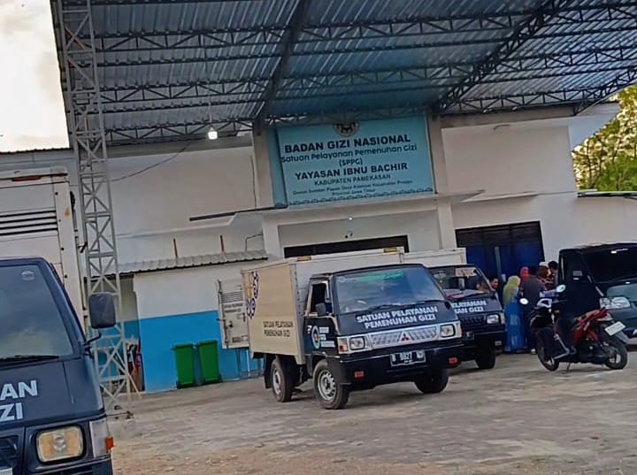 Pelayanan Baik, Siswa Pamekasan Puas dengan SPPG Yayasan Ibnu Bachir