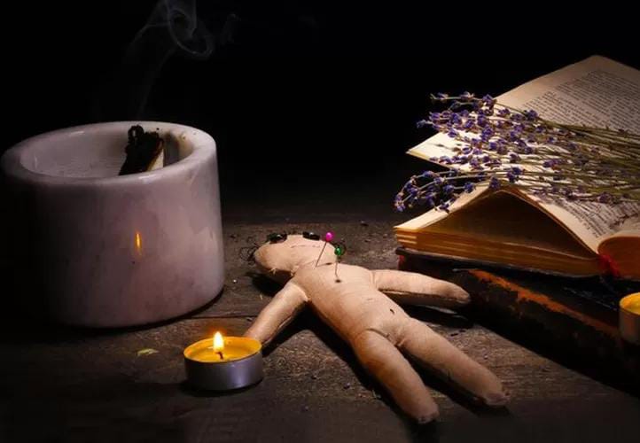 Pejabat Mistik Pamekasan