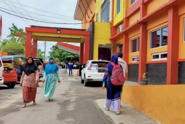 PN Pamekasan Vonis Oknum PPPK RSUD Mohammad Noer Lakukan Perzinahan di Ruang Poli Anak