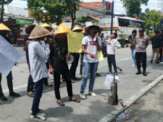 Disperta KP Sampang Diguncang Isu Korupsi Berjamaah, Demonstran: Negara Kalah Lawan Oknum