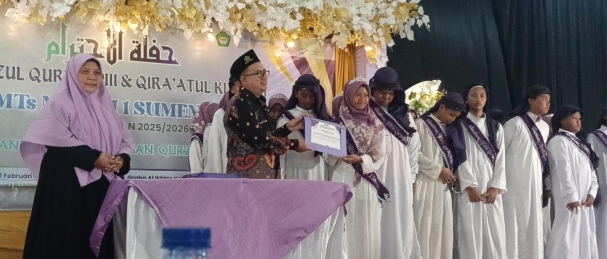 Kemenag Apresiasi MTsN 1 Sumenep Wisuda Generasi Qur'ani 105 Tahfidz-Qira’atil Kitab