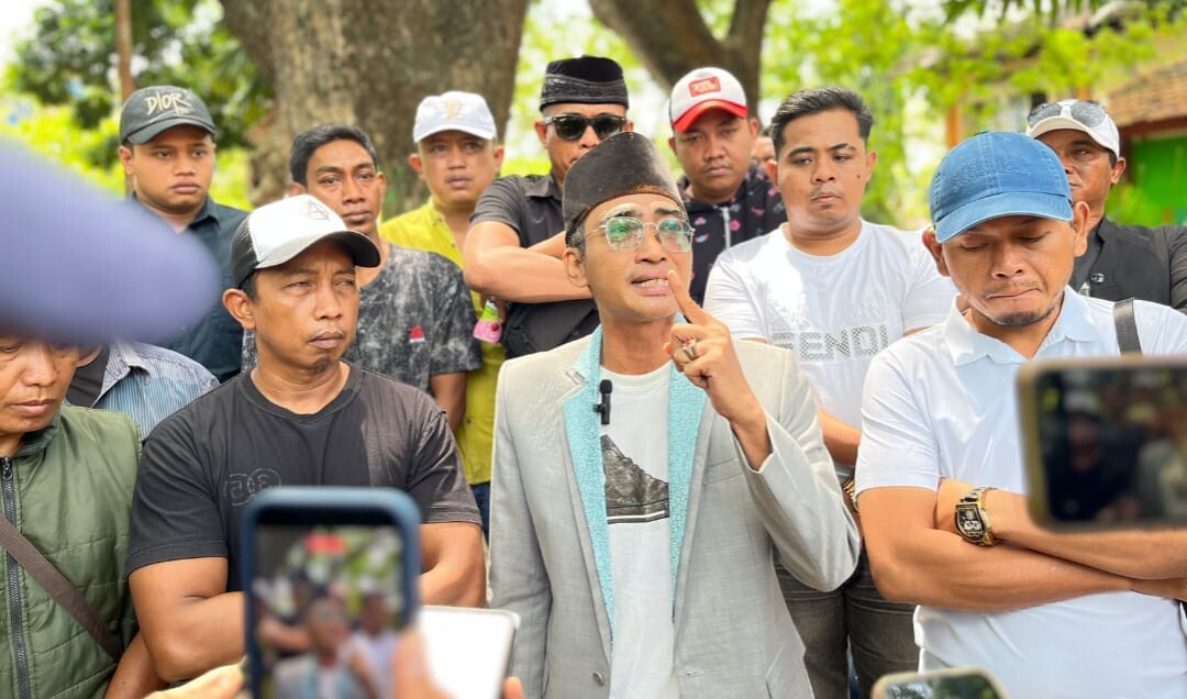 Puluhan LSM Pamekasan Melawan, Respons Demo Buruh Rokok dan Penyampaian Bupati