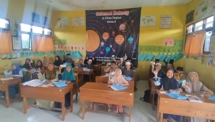 H. Her Konsisten Berbagi, Tambahan Rp50 Ribu untuk Siswa MBG hingga Jelang Idul Fitri