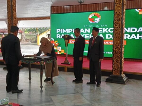 Lantik Pengurus Dekopinda, Bupati Sumenep Sebut Hidup Matinya Koperasi Tanggungjawab Pemerintah