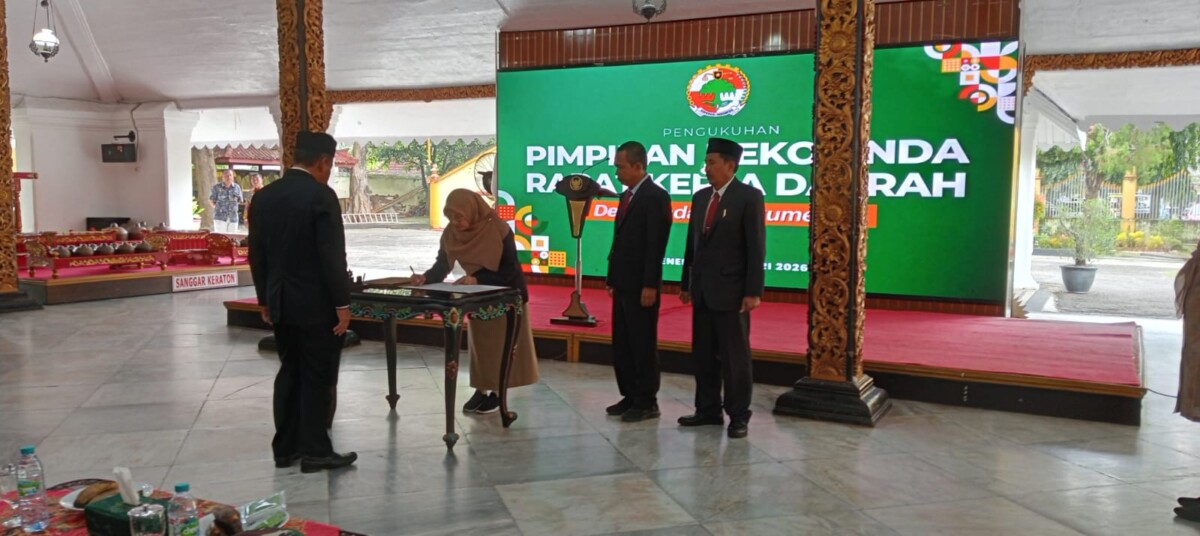 Lantik Pengurus Dekopinda, Bupati Sumenep Sebut Hidup Matinya Koperasi Tanggungjawab Pemerintah