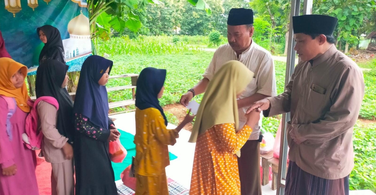 55 Anak Yatim Terima Santunan Ketua Dekopinda, Gerakan koperasi Sumenep dan Buka Puasa Bersama