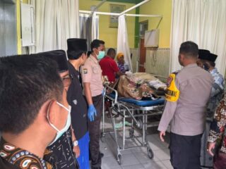 Tabrak Pembatas Jalan, Dua Pemuda Asal Waru Pamekasan Meninggal Dunia