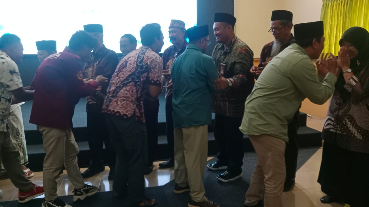 Lewat Halal Bihalal, STKIP PGRI Bangkalan Perkuat Soliditas Civitas Akademika