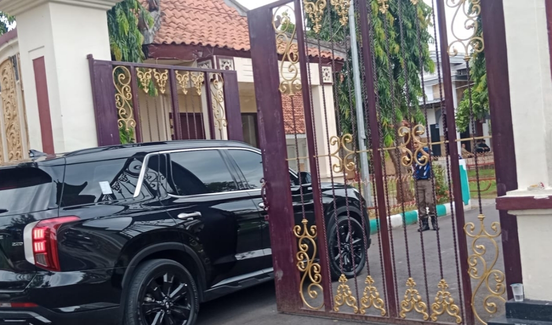 Bertemu KPK di Pendopo, Pejabat Pamekasan Tidak Diperbolehkan Pegang Handphone