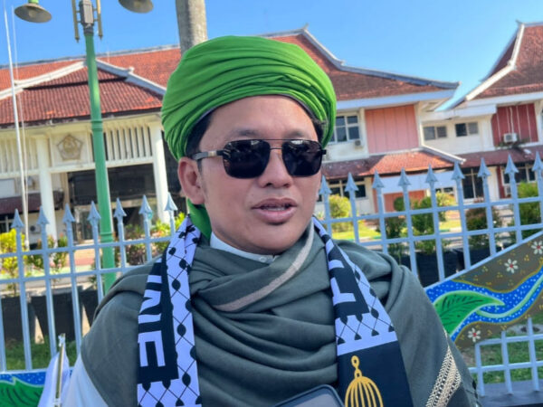 Viral Dua Video Asusila Pelajar, Begini Respons Kiai Azis Pamekasan