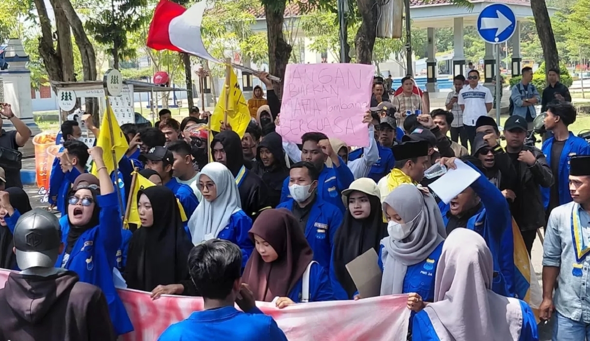 Sikapi Urgensi Dampak Galian C, DPRD Sampang Segera Panggil Dinas Terkait Usai Terima Aspirasi PMII