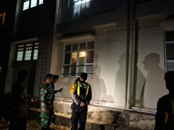 Dua Santri Terjatuh dari Lantai Dua Ponpes Larangan Pamekasan, Satu Meninggal