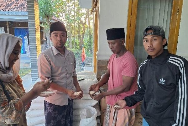 Setelah Diprotes Kades, Bulog Mulai Salurkan Beras Pengganti ke 23 Desa di Bangkalan