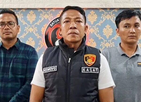 Tangkap Empat Tersangka, Polisi Sita Sembilan Paket Sabu Siap Edar