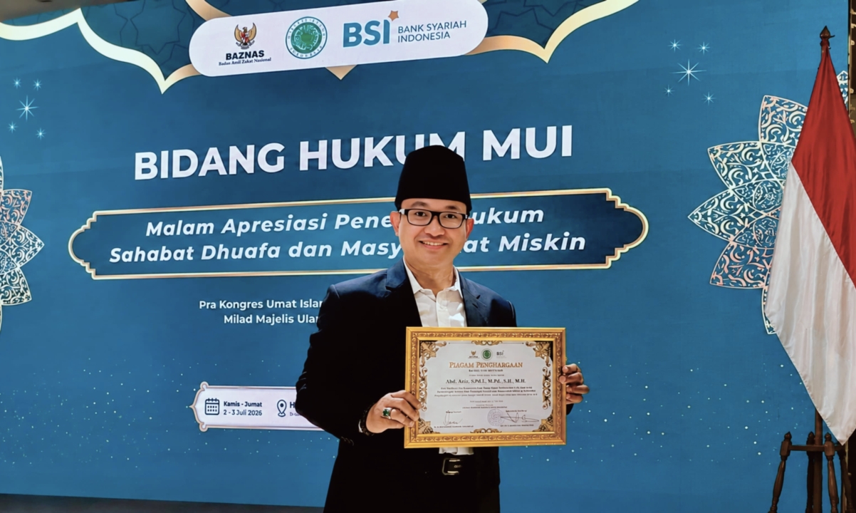 MUI Pusat Berikan Penghargaan pada Ketua Umum GMPK Karena Komitmen Berikan Bantuan Hukum Probono pada Masyarakat Miskin di Indonesia