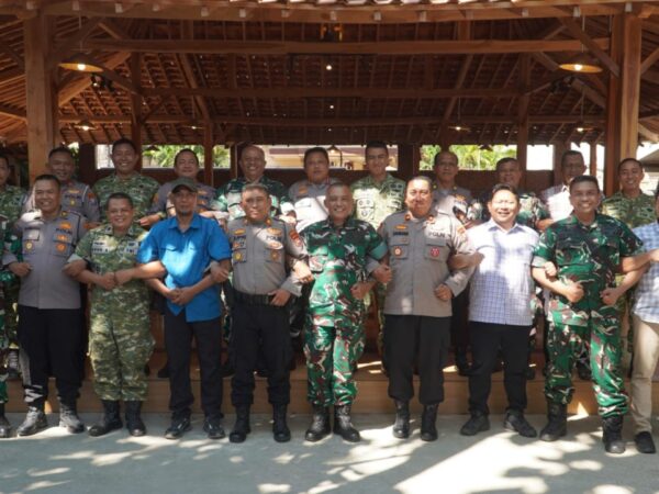 Ditengah Situasi Politik Nasional, Kapolres-Dandim Pamekasan Gelar Pertemuan