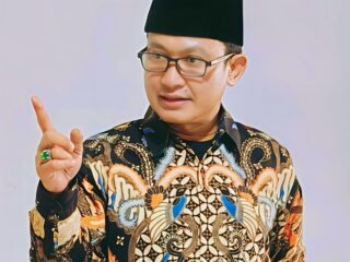 Kejahatan Kerah Putih (White-Collar Crime) Terjadi, Sebaiknya Presiden Perintahkan KPK Ambil Alih Perkara Dugaan Korupsi dan TPPU Bekas Jampidsus!