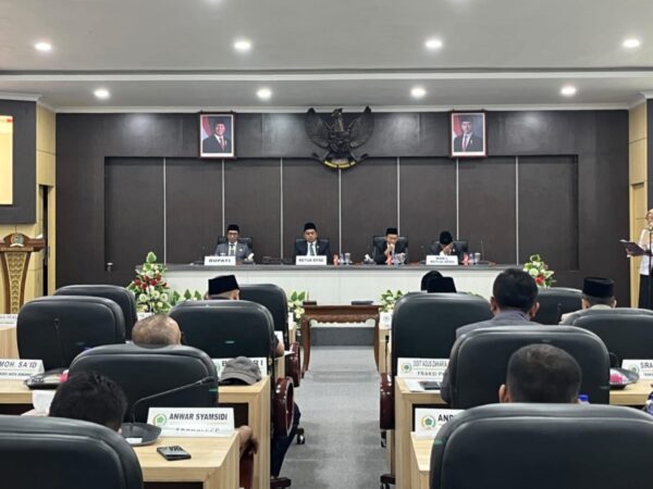 DPRD Kaji Raperda Desa, Nasib Pilkades Pamekasan 2027 Buram