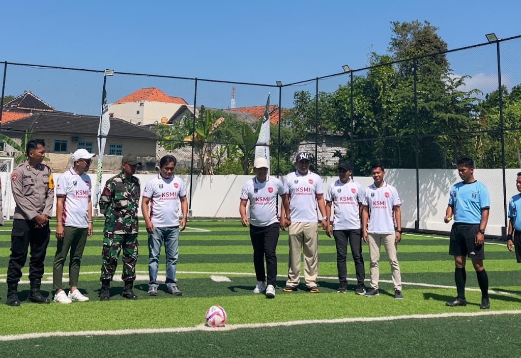 Diikuti 16 Sekolah, Kejurkab Mini Soccer KSMI Pamekasan Resmi di Gelar