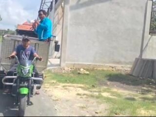 Pelanggan Tembus 85 KK, TPS3R Bintang Jaya Pakong Angkut Sampah hingga 6 Kali Sehari