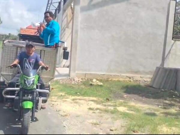 Pelanggan Tembus 85 KK, TPS3R Bintang Jaya Pakong Angkut Sampah hingga 6 Kali Sehari
