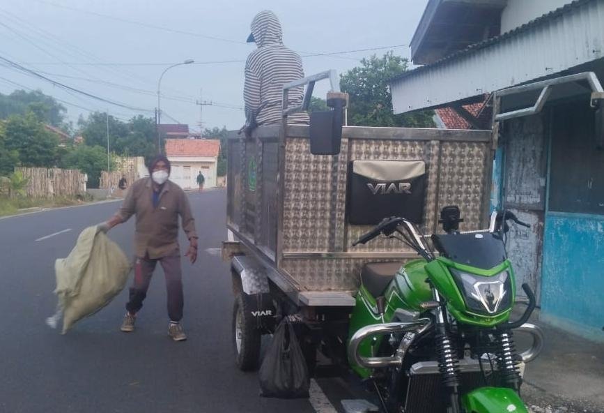 Kelola Sampah Organik Jadi Pupuk, Kemas Anorganik Bernilai Ekonomis