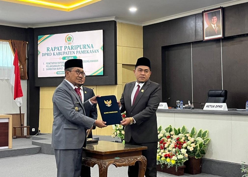 Paripurna APBD 2025 Pamekasan Berjalan Lancar Usai Bupati Bertamu Kerumah Ketua DPRD