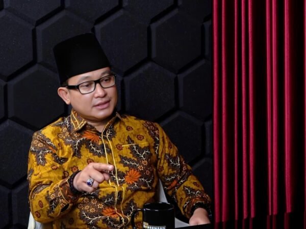 Gus Kikin dan Ujian Besar Membenahi "Konstitusi" NU: Sebuah Kontribusi Pemikiran