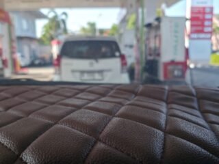 Antrean Panjang, Warga Minta Klarifikasi Avanza Bawa Jeriken di SPBU Kolor