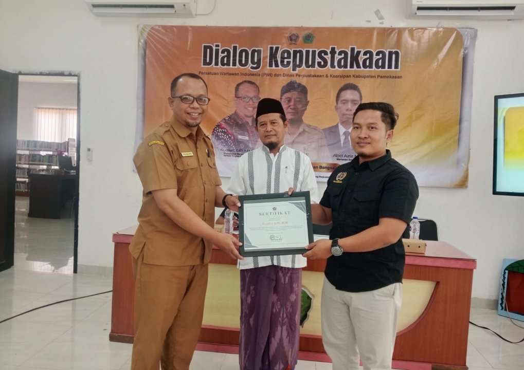 PWI Pamekasan dan Dinas Perpustakaan Teken MoU Literasi