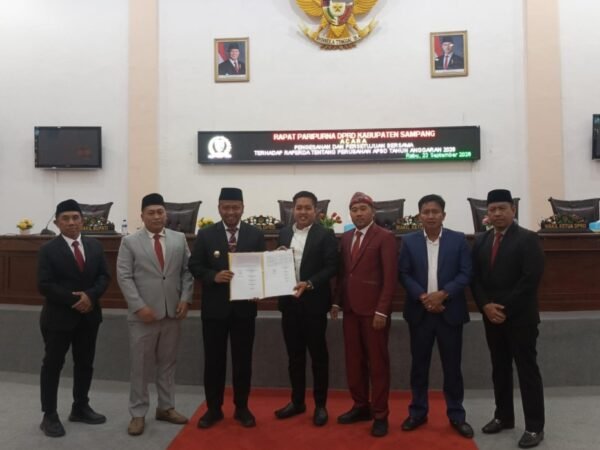 DPRD dan Pemkab Sampang Disetujui Bersama Raperda Perubahan APBD 2026, Postur Pendapatan Turun 5,89 Persen