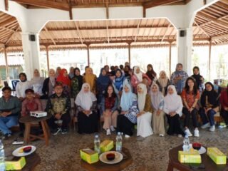Dorong Kemandirian Ekonomi UMKM, "Digital Woman Class" Hadirkan Pendekatan Psikososial dan Keterampilan Digital bagi Perempuan Sumenep