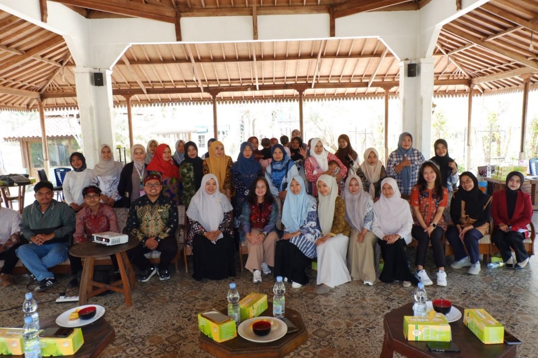 Dorong Kemandirian Ekonomi UMKM, "Digital Woman Class" Hadirkan Pendekatan Psikososial dan Keterampilan Digital bagi Perempuan Sumenep