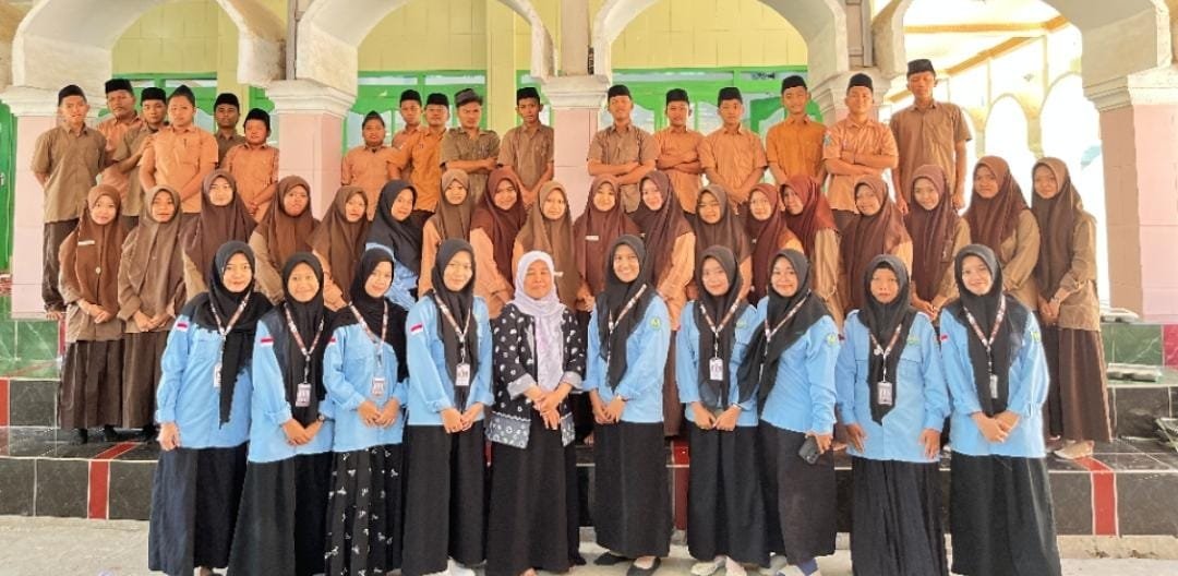 KKN Posko 28 UA Gelar Seminar Revitalisasi Jamu Nusantara Era Digital
