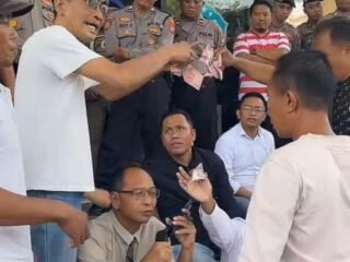 Mayat Ditahan RSUD Smart Gegara Tidak Mampu Bayar, Aktivis Taburi Uang Kadinkes Pamekasan