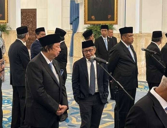 Presiden Lantik Rocky Gerung Sebagai Anggota Wantimpres