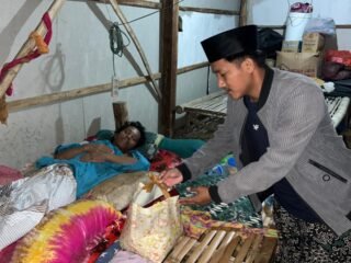 Media NU Palengaan Pamekasan Kembali Berbagi pada Anak Yatim dan Duafa
